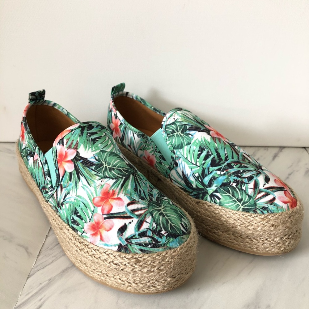 Qupid Floral Espadrille Platform Shoes New Size 8